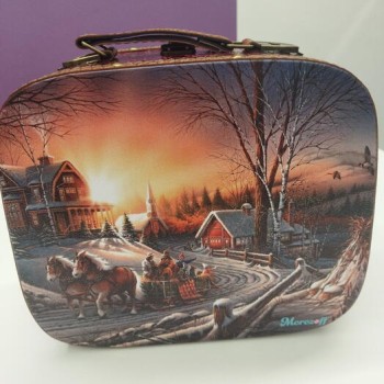 Подарочный набор в кожаном сундучке